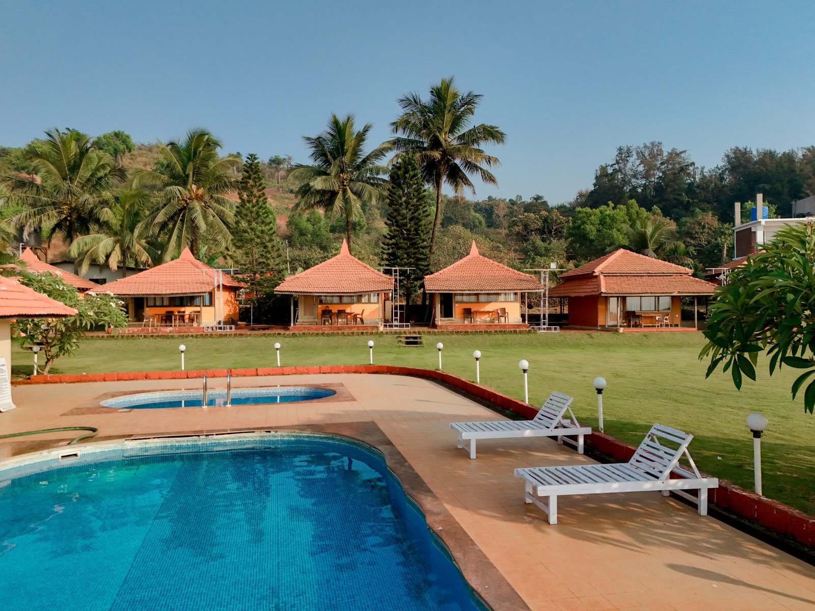 Dapoli beach resort for couples - Sagar Sawali sea view sunset romantic stay 2026